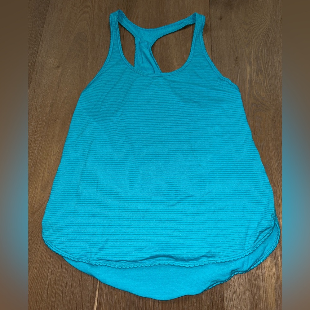 Lululemon tank